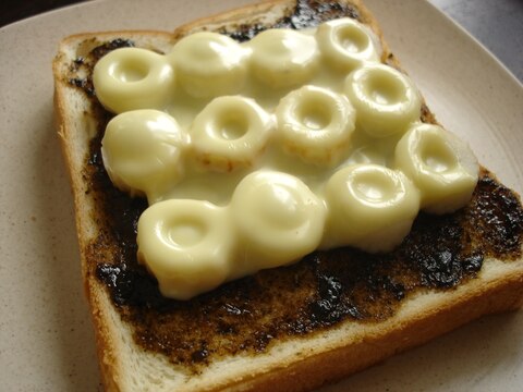 海苔の佃煮☆竹輪の和風トースト